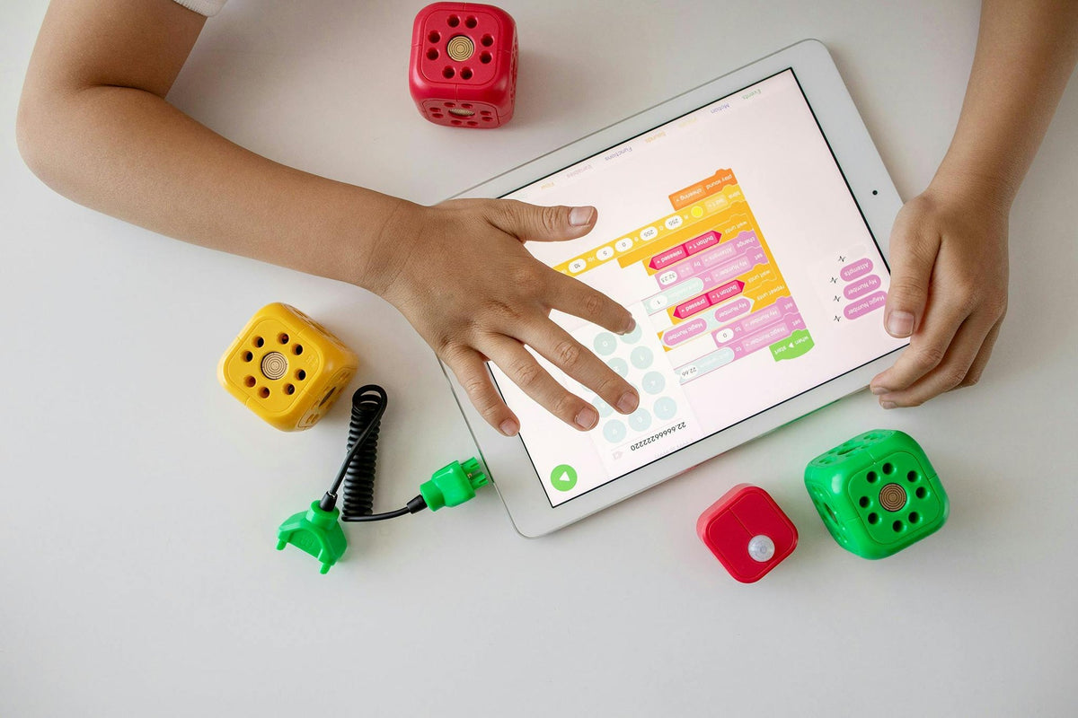 Raising Tech-Savvy Kids as Digital Natives Without Social Media
